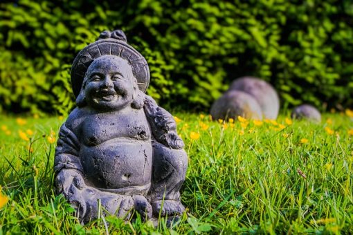 Dans quel coin du jardin placer une statue de Bouddha ?
