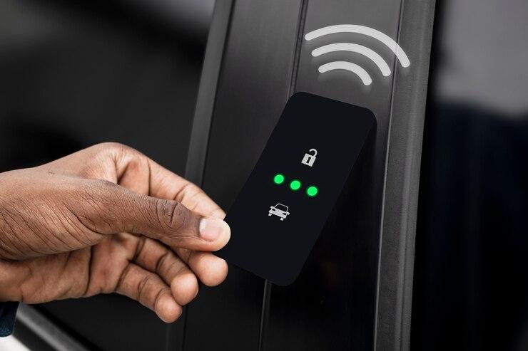 10 avantages du contrôle d’accès par carte RFID pour les maisons et les petites entreprises