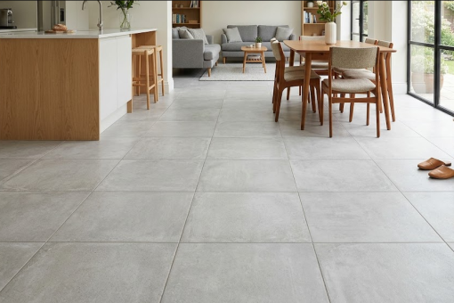 Le carrelage 60×60 rectifié pour des joints quasi invisibles