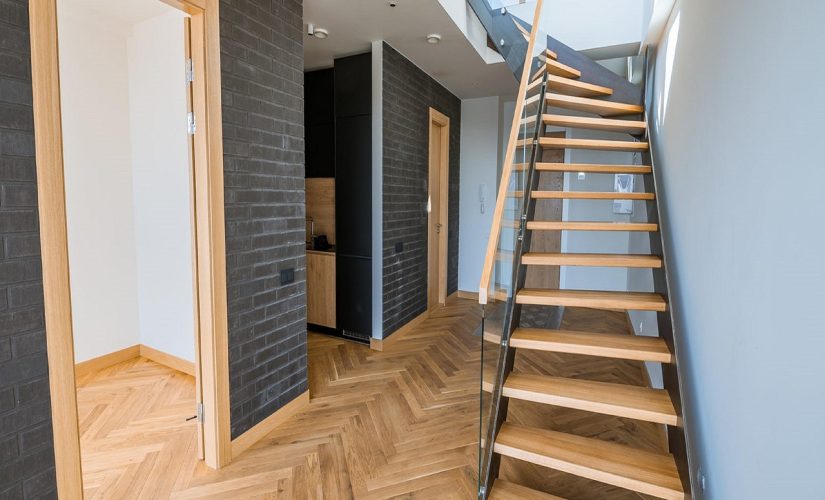 Pourquoi le choix du revêtement de sol impacte le confort acoustique ?