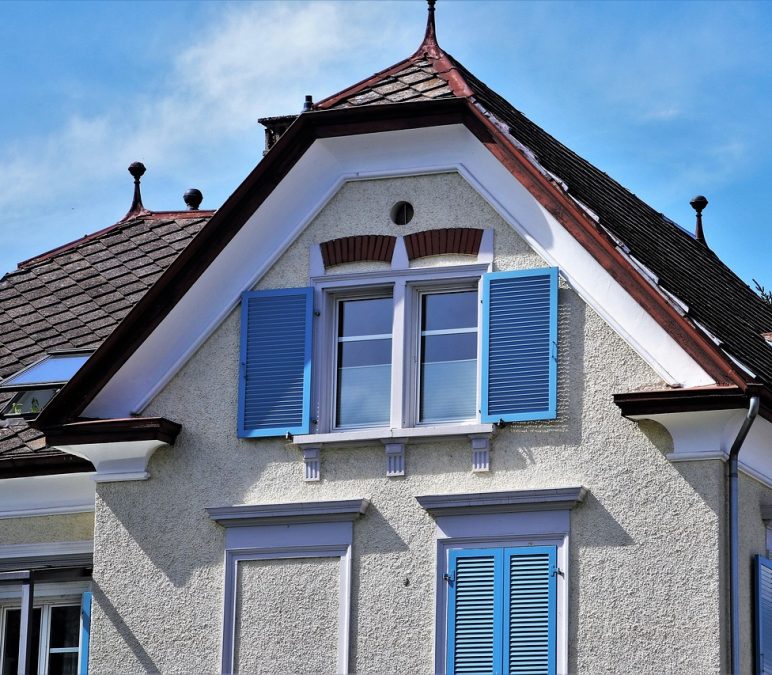 Surélévation de toiture : l&rsquo;importance de l&rsquo;étude de structure préalable