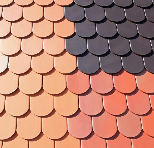 Nettoyage ou rénovation complète de toiture : comment trancher ?
