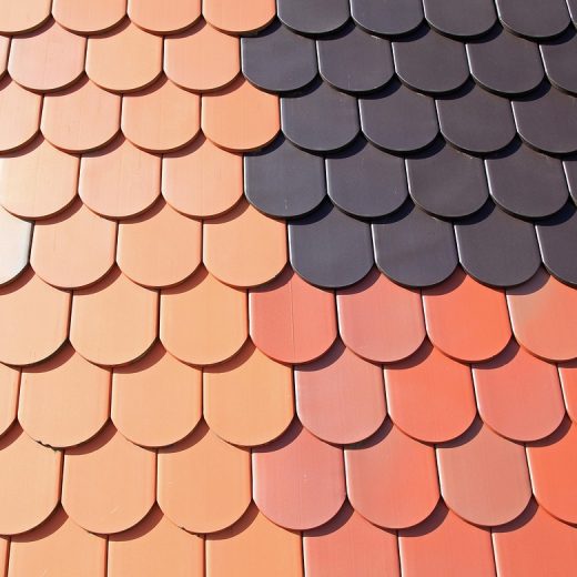 Nettoyage ou rénovation complète de toiture : comment trancher ?