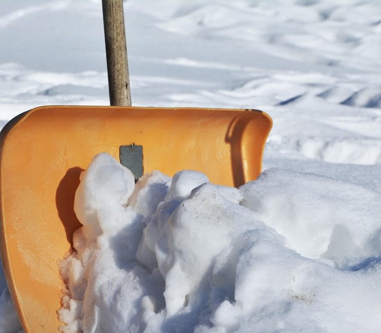 Pourquoi le service de déneigement résidentiel vous fait gagner un temps précieux ?